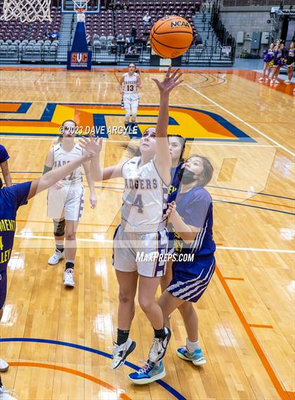 Thumbnail 3 in Wayne vs. Monument Valley (UHSAA 1A Quarterfinal) photogallery.