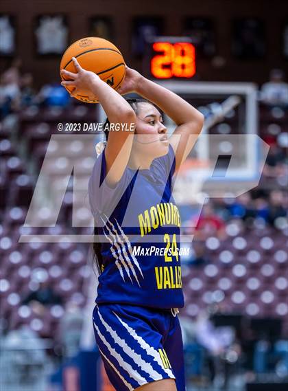 Thumbnail 1 in Wayne vs. Monument Valley (UHSAA 1A Quarterfinal) photogallery.