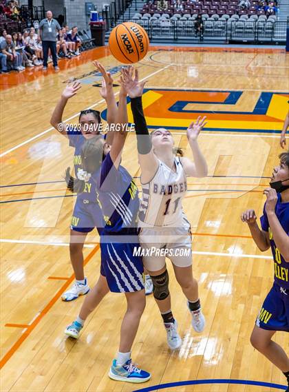 Thumbnail 2 in Wayne vs. Monument Valley (UHSAA 1A Quarterfinal) photogallery.