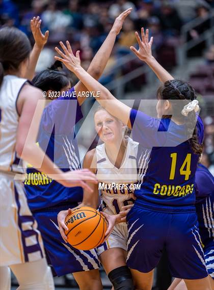 Thumbnail 2 in Wayne vs. Monument Valley (UHSAA 1A Quarterfinal) photogallery.