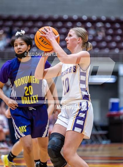 Thumbnail 1 in Wayne vs. Monument Valley (UHSAA 1A Quarterfinal) photogallery.