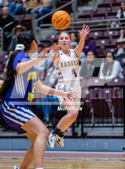 Thumbnail 1 in Wayne vs. Monument Valley (UHSAA 1A Quarterfinal) photogallery.