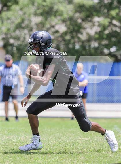 Thumbnail 3 in Weeki Wachee vs Wiregrass Ranch (Scrimmage) photogallery.