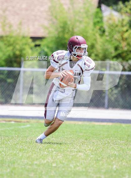 Thumbnail 2 in Weeki Wachee vs Wiregrass Ranch (Scrimmage) photogallery.