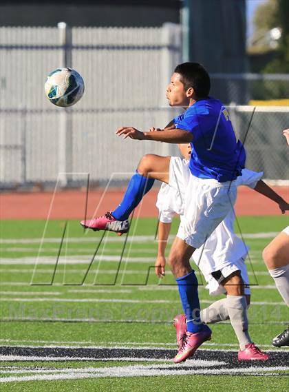 Thumbnail 2 in San Clemente vs. San Pasqual (19th Annual SoCal Classic) photogallery.