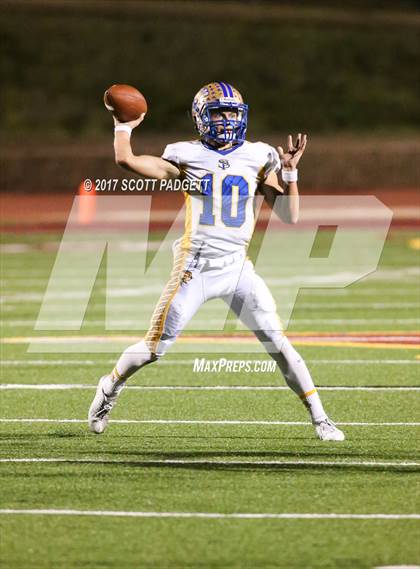 Thumbnail 3 in San Pasqual vs. Santa Fe Christian (CIF SDS Division 3 Semifinal) photogallery.