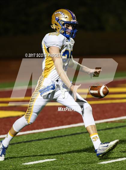 Thumbnail 2 in San Pasqual vs. Santa Fe Christian (CIF SDS Division 3 Semifinal) photogallery.