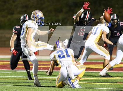 Thumbnail 2 in San Pasqual vs. Santa Fe Christian (CIF SDS Division 3 Semifinal) photogallery.