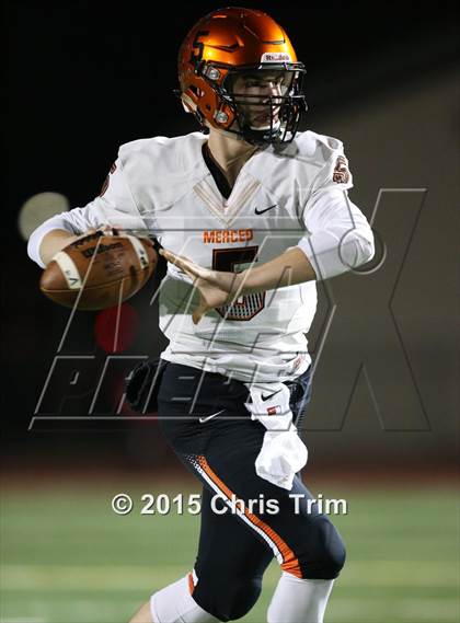 Thumbnail 1 in Elk Grove vs. Merced (CIF SJS D1 Playoff) photogallery.
