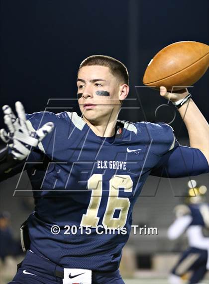 Thumbnail 2 in Elk Grove vs. Merced (CIF SJS D1 Playoff) photogallery.