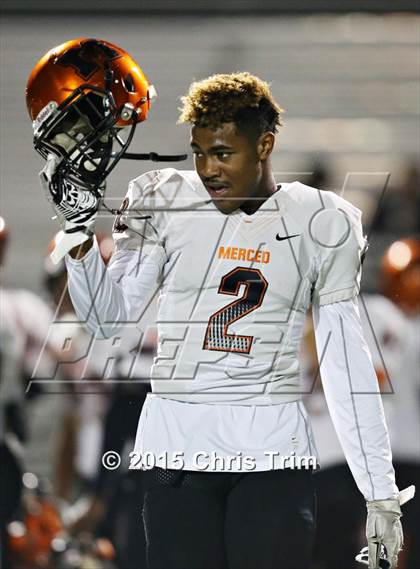 Thumbnail 2 in Elk Grove vs. Merced (CIF SJS D1 Playoff) photogallery.
