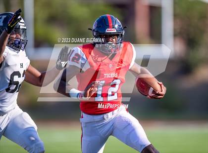 Thumbnail 2 in South Panola vs. Houston photogallery.