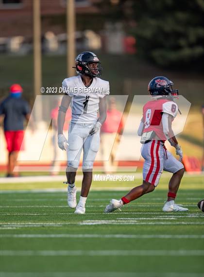 Thumbnail 1 in South Panola vs. Houston photogallery.