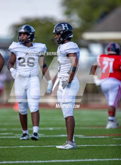 Thumbnail 2 in South Panola vs. Houston photogallery.