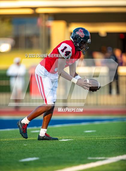 Thumbnail 1 in South Panola vs. Houston photogallery.