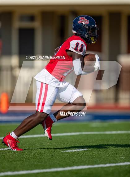 Thumbnail 2 in South Panola vs. Houston photogallery.