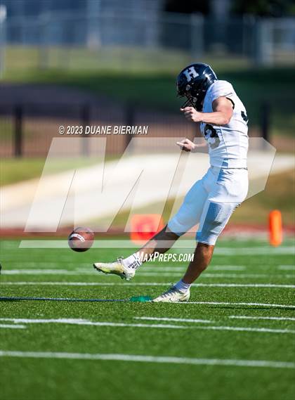 Thumbnail 2 in South Panola vs. Houston photogallery.
