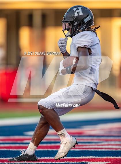 Thumbnail 2 in South Panola vs. Houston photogallery.