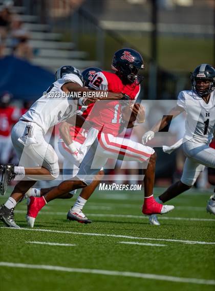 Thumbnail 2 in South Panola vs. Houston photogallery.