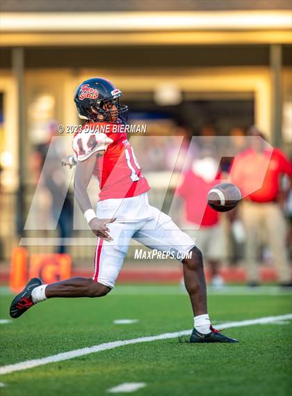 Thumbnail 3 in South Panola vs. Houston photogallery.