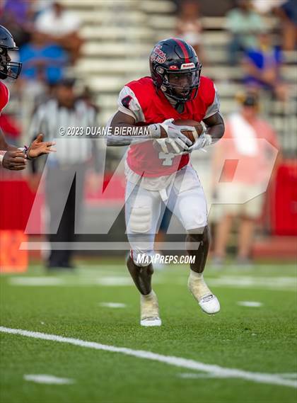 Thumbnail 3 in South Panola vs. Houston photogallery.
