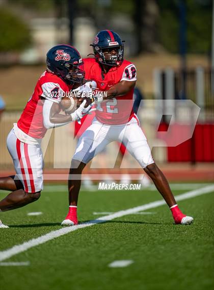 Thumbnail 1 in South Panola vs. Houston photogallery.