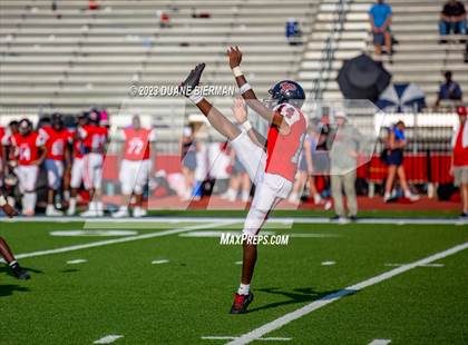 Thumbnail 2 in South Panola vs. Houston photogallery.