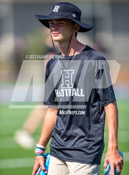 Thumbnail 2 in South Panola vs. Houston photogallery.