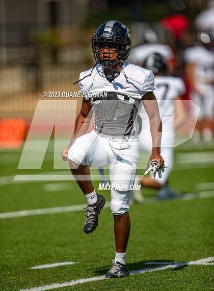 Thumbnail 2 in South Panola vs. Houston photogallery.