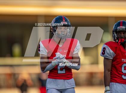 Thumbnail 2 in South Panola vs. Houston photogallery.