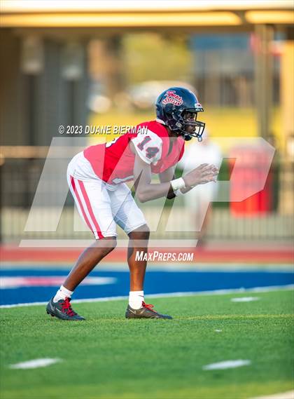 Thumbnail 3 in South Panola vs. Houston photogallery.