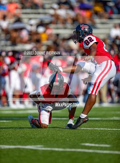 Thumbnail 2 in South Panola vs. Houston photogallery.