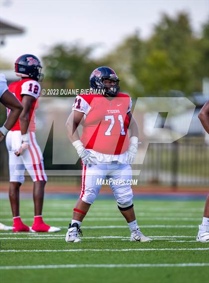 Thumbnail 3 in South Panola vs. Houston photogallery.