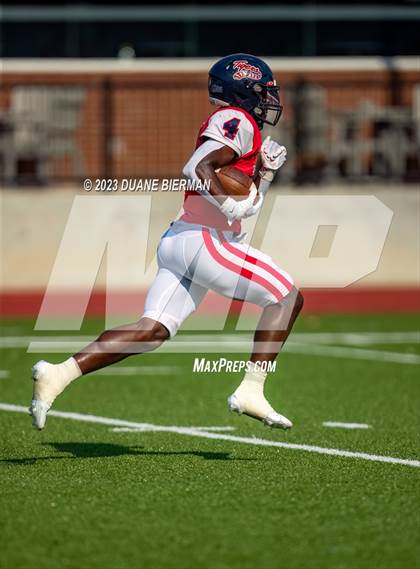 Thumbnail 1 in South Panola vs. Houston photogallery.