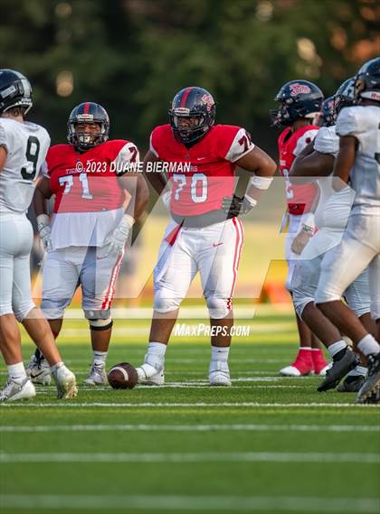 Thumbnail 2 in South Panola vs. Houston photogallery.