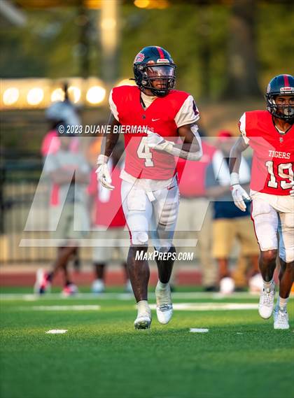 Thumbnail 3 in South Panola vs. Houston photogallery.