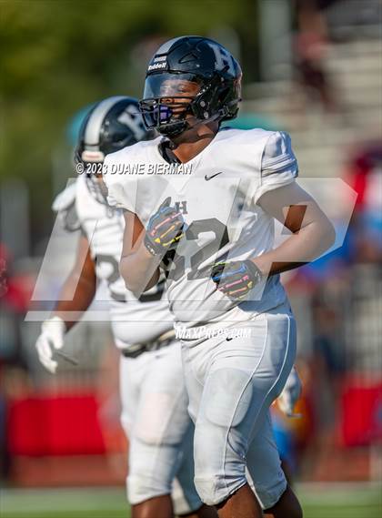 Thumbnail 2 in South Panola vs. Houston photogallery.