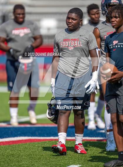 Thumbnail 2 in South Panola vs. Houston photogallery.