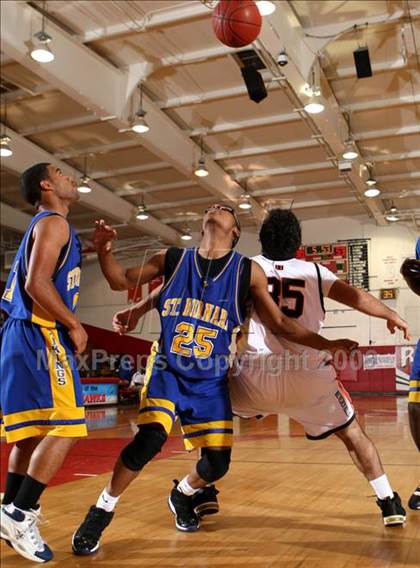 Thumbnail 1 in St. Bernard vs. Beverly Hills (Sea Hawk Classic) photogallery.