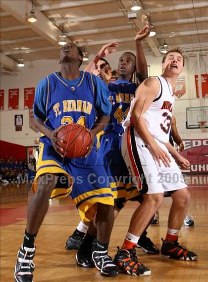 Thumbnail 1 in St. Bernard vs. Beverly Hills (Sea Hawk Classic) photogallery.