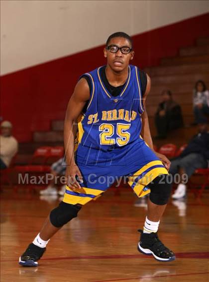 Thumbnail 3 in St. Bernard vs. Beverly Hills (Sea Hawk Classic) photogallery.