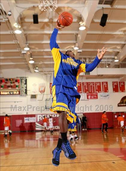 Thumbnail 2 in St. Bernard vs. Beverly Hills (Sea Hawk Classic) photogallery.