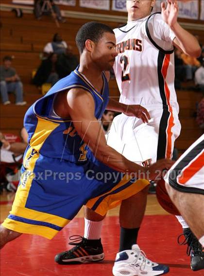Thumbnail 2 in St. Bernard vs. Beverly Hills (Sea Hawk Classic) photogallery.