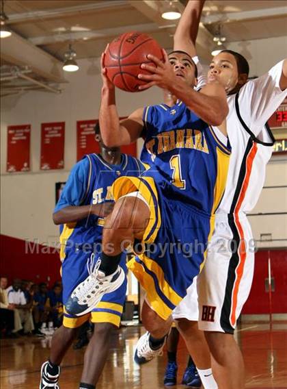 Thumbnail 3 in St. Bernard vs. Beverly Hills (Sea Hawk Classic) photogallery.