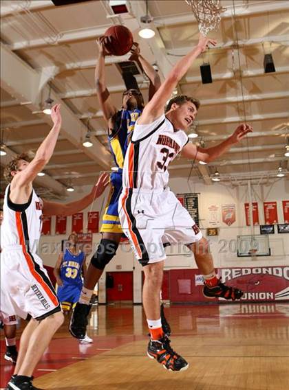 Thumbnail 3 in St. Bernard vs. Beverly Hills (Sea Hawk Classic) photogallery.
