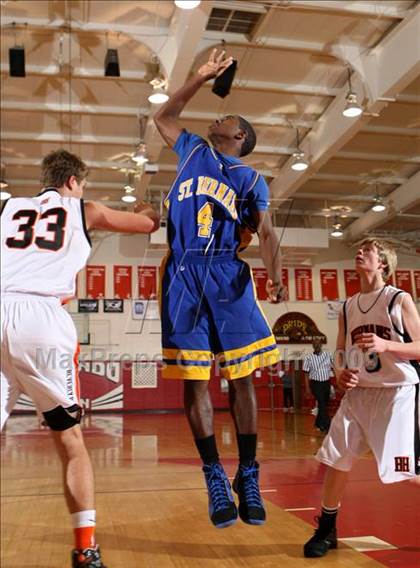 Thumbnail 1 in St. Bernard vs. Beverly Hills (Sea Hawk Classic) photogallery.