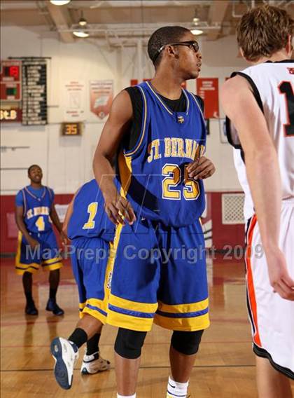 Thumbnail 1 in St. Bernard vs. Beverly Hills (Sea Hawk Classic) photogallery.