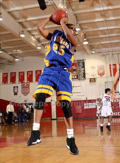 Thumbnail 1 in St. Bernard vs. Beverly Hills (Sea Hawk Classic) photogallery.