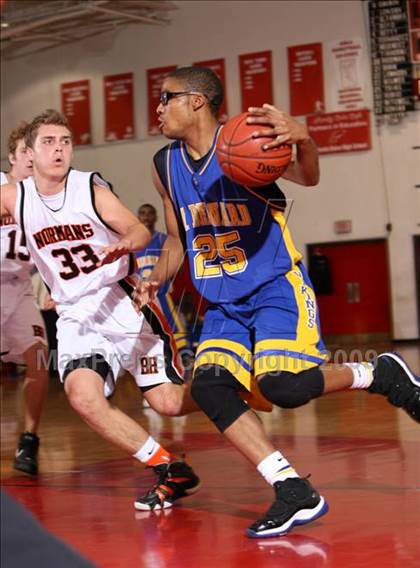 Thumbnail 2 in St. Bernard vs. Beverly Hills (Sea Hawk Classic) photogallery.