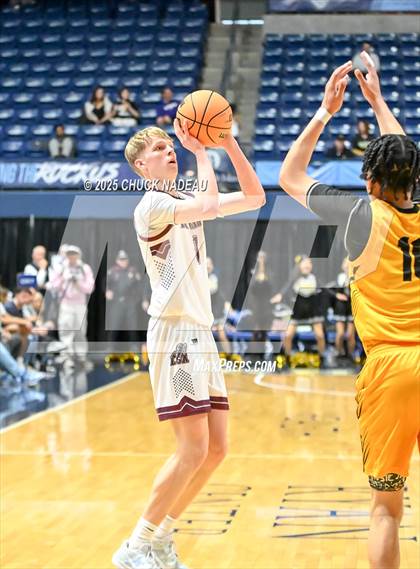 Thumbnail 1 in La Salle Academy vs. Central ( RIIL State Semifinal )  photogallery.